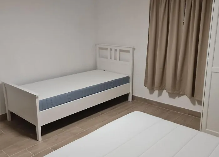 Happy In For 4 * Πόρετς