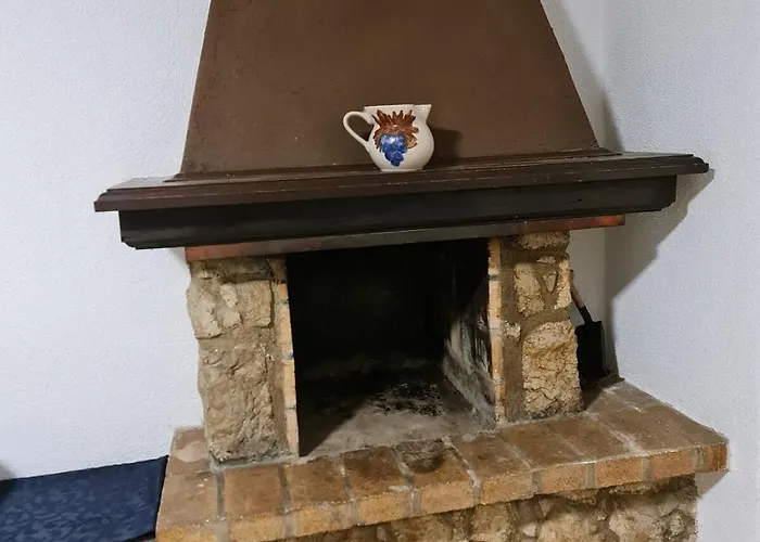 Happy In For 4 Πόρετς